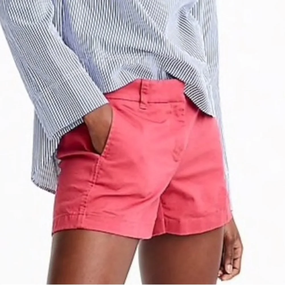 J. Crew | Chino Broken-in Coral 2.5” Shorts | 2